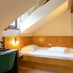 Sаfestay Alpine L Self-check-in 2*